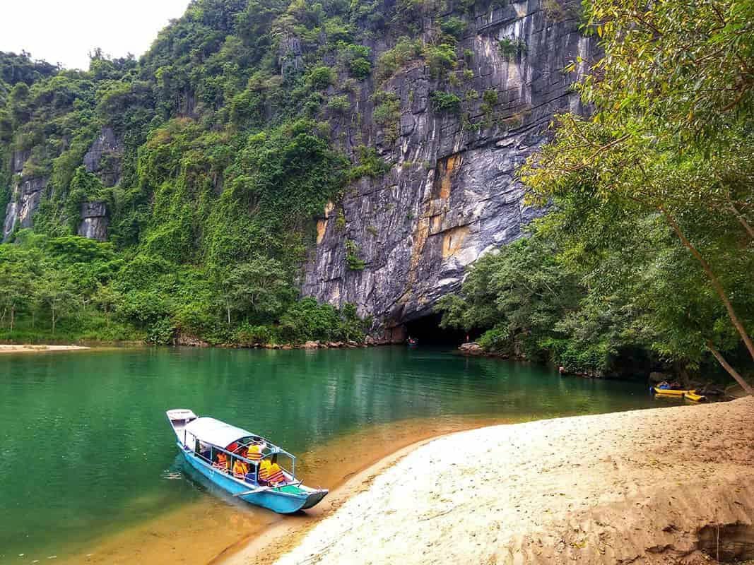 Ba be national park, Vietnam